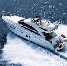 Luxury Yacht in Mumbai